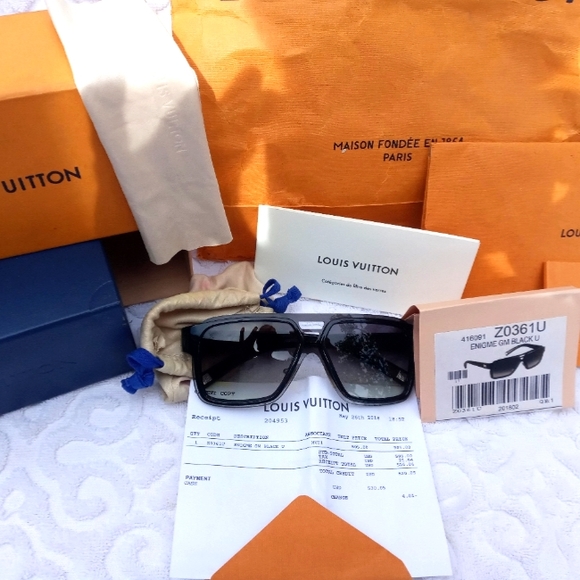 Louis Vuitton Other - Louis Vuitton Enigme Sunglasses (black) z0361u